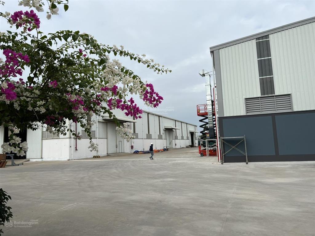 Cho thuê kho xưởng lô 3 kcn yên lư, yên dũng, bắc giang dt 12.000m2 có thẻ chia nhỏ từ 1500m2