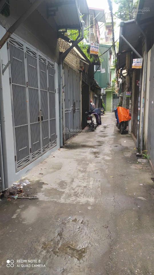 Cho hộ gia đình thuê cả nhà 35a ngõ 12 lương khánh thiện, hoàng mai dt 40m2 x 3.5 tầng đủ đồ