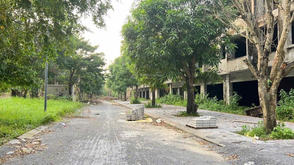 Cần bán căn góc vạn tuế ecopark 158m2, 5 tầng, hạ tầng sẵn sàng bàn giao
