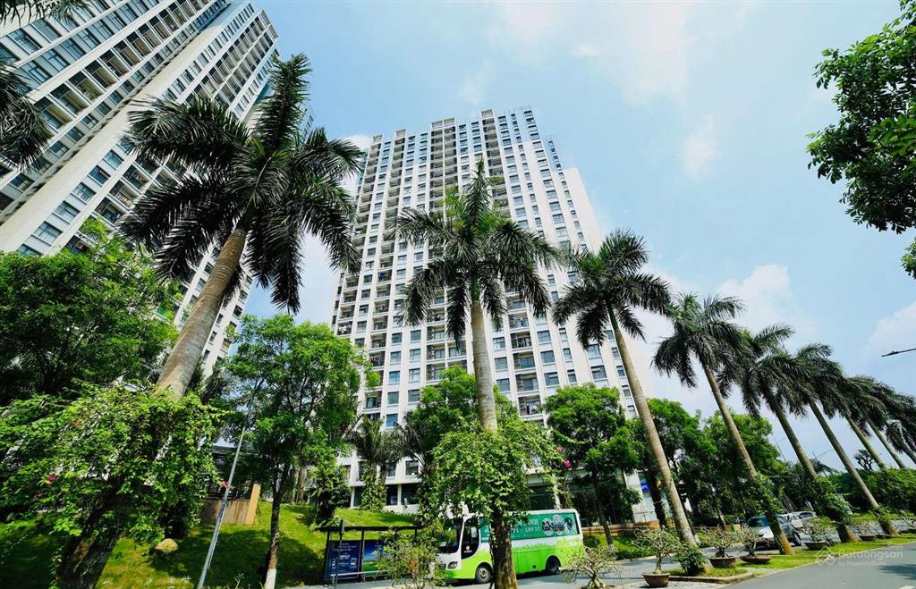 Tôi cần tiền nên bán gấp căn hộ 50m giá 2.450 tỷ, sẵn sổ đỏ giao dịch. khu west bay, ecopark
