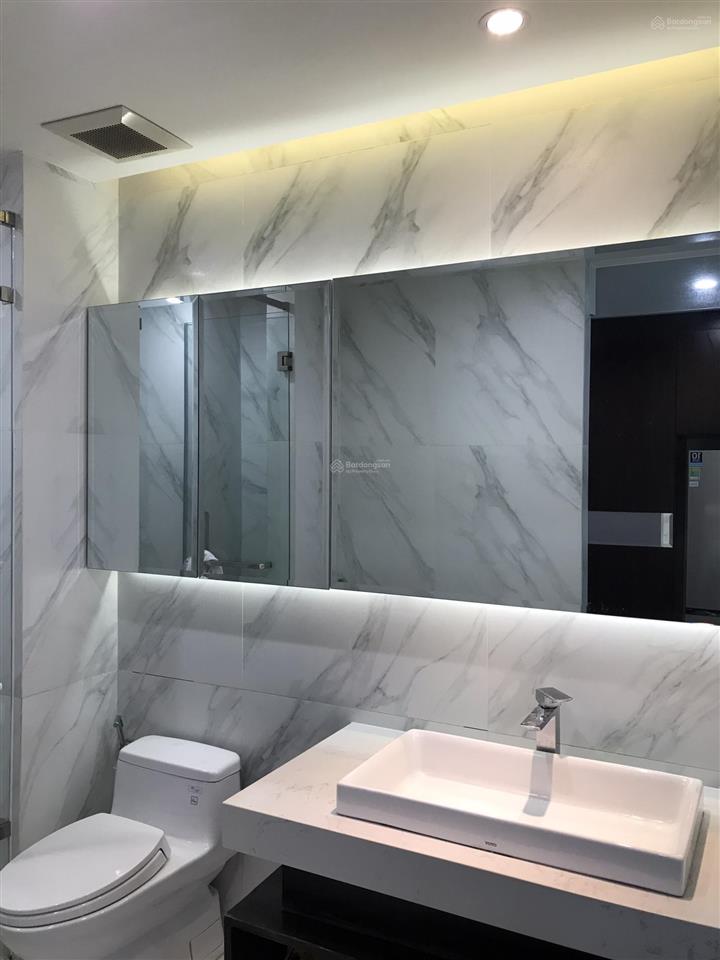 Cho thuê căn hộ văn phòng 55 mét vuông dọn vào ngay. tại everrich phát đạt q5. xem nhà 0912 607 ***