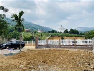 Cần chuyển nhượng diện tích 720m2 có 80m2 tc, còn lại là đất trồng cây lâu năm