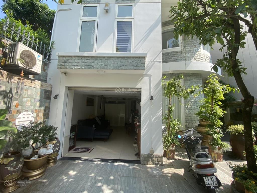Cần bán biệt thự khu compound trần não, quận 2 với dtxd 294m2 (10x29m), giá 58 tỷ