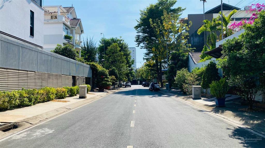 Bán biệt thự hồ bơi sân vườn mặt tiền đường số, phường thảo điền quận 2. dt 400m2 giá chỉ 62tỷ