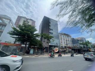 Mặt tiền lớn  tòa nhà văn phòng 7 lầu, quận 11, khai thác ngay