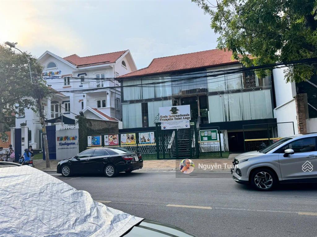 Bán biệt thự mặt tiền nguyễn văn hưởng view sông bến du thuyền riêng giảm từ 350 còn 310 tỷ