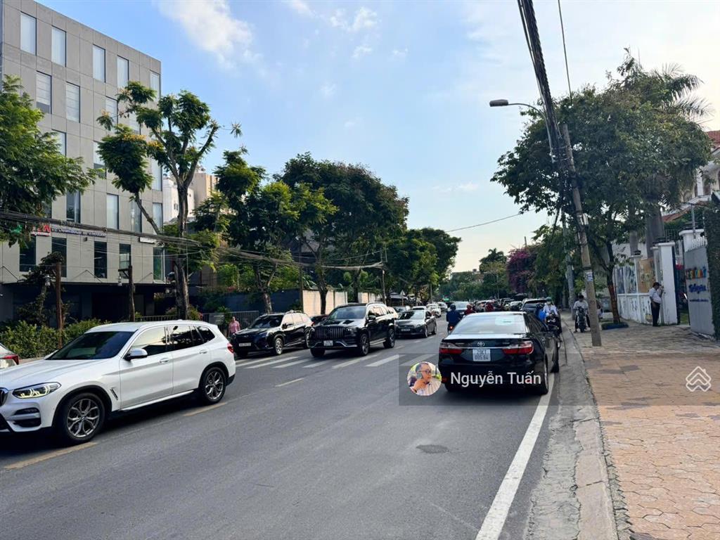 Bán biệt thự mặt tiền nguyễn văn hưởng view sông bến du thuyền riêng giảm từ 350 còn 310 tỷ