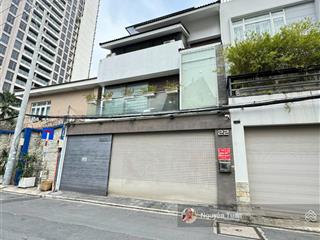 Biệt thự 8x20 trần lưu quận 2  1 hầm 2 lầu  khu an phú an khánh