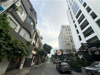 Nhà phố hiện đại cao cấp thảo điền  đang cho thuê  giá tốt 40 tỷ  tp thủ đức