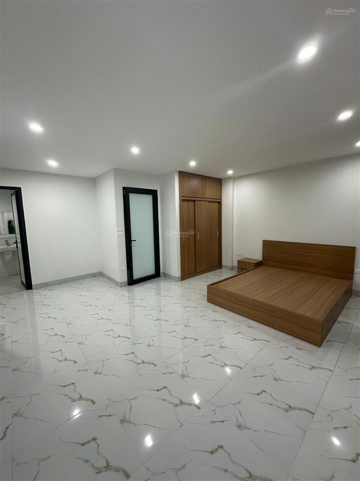 Ngõ 158 yên hòa căn mới tinh, siêu rộng, ban công thoáng, máy giặt riêng