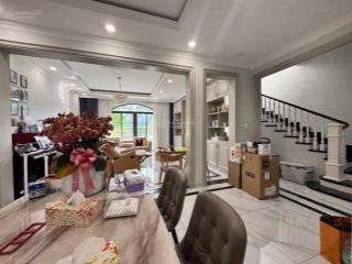 Cho thuê biệt thự trung tâm khu đô thị phú mỹ hưng quận 7, nhà mới đẹp giá tốt nhất thị trường