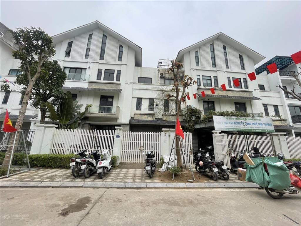 Cần bán biệt thự nhà vườn geleximco. Lê Trọng Tấn. Hà Đông. Dt 160m2. lh 0975623555