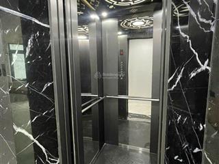 Bán nhà mt đường tân khai q.11. khu vực mở phòng khám. dt 3.9 x 20m, 2 lầu + st