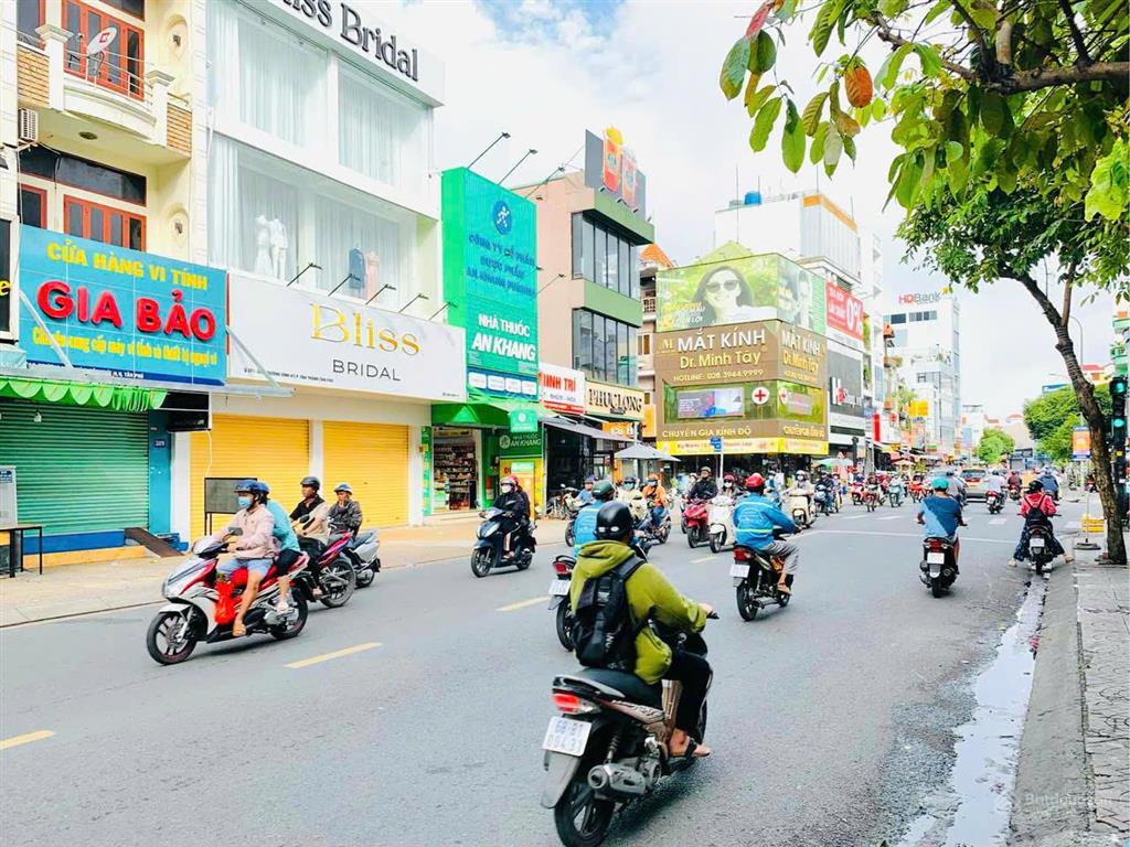 Giảm 2 tỷ  mtkd gần chợ tân hương (dt 6.5x16m) 1 lầu đúc  giá tốt 9,9 tỷ tl  ngay