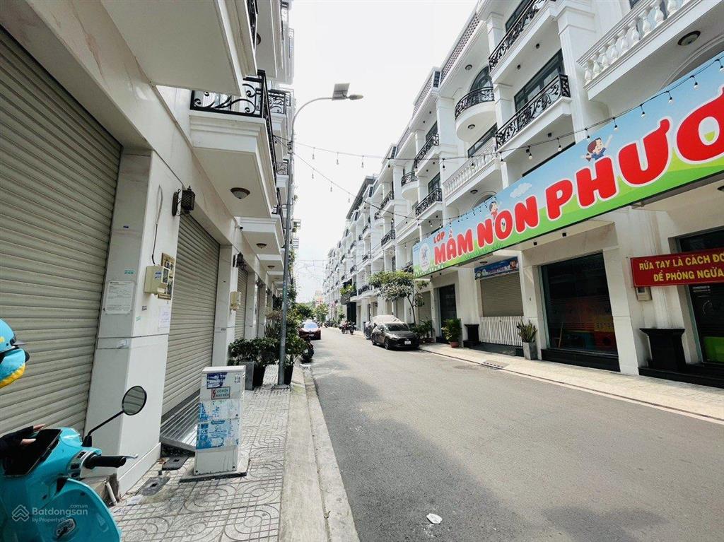 Bán nhà hẻm đường tân sơn nhì, 4mx21m, giá 8 tỷ, 3 lầu, p. tân sơn nhì q. tân phú