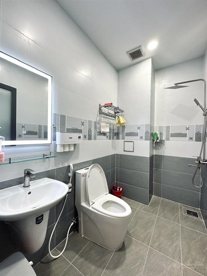Bán nhà hẻm đường tân sơn nhì, 4mx21m, giá 8 tỷ, 3 lầu, p. tân sơn nhì q. tân phú