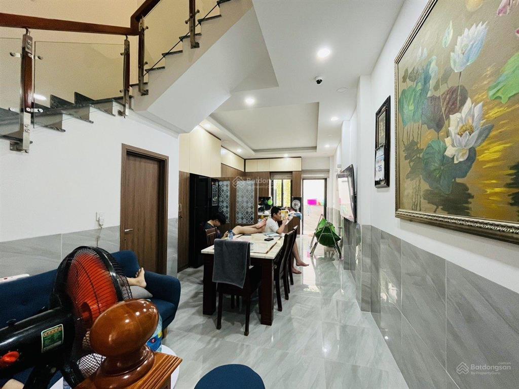 Bán nhà hẻm đường tân sơn nhì, 4mx21m, giá 8 tỷ, 3 lầu, p. tân sơn nhì q. tân phú