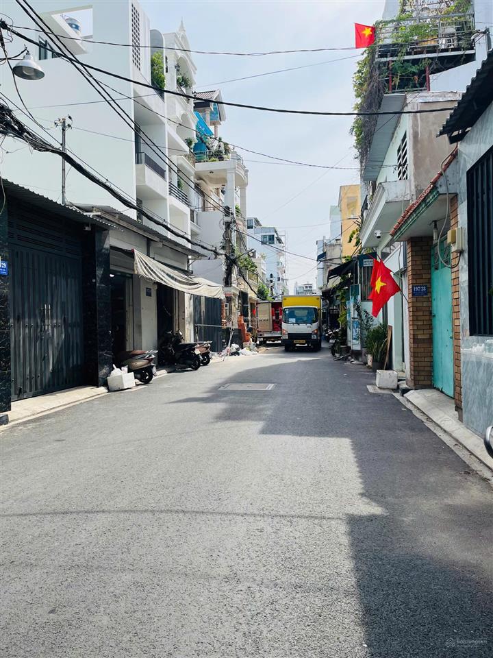 Bán nhà tân phú cấp 4, dt 6x26m, công nhận 157.3m2, giá 10.5 tỷ