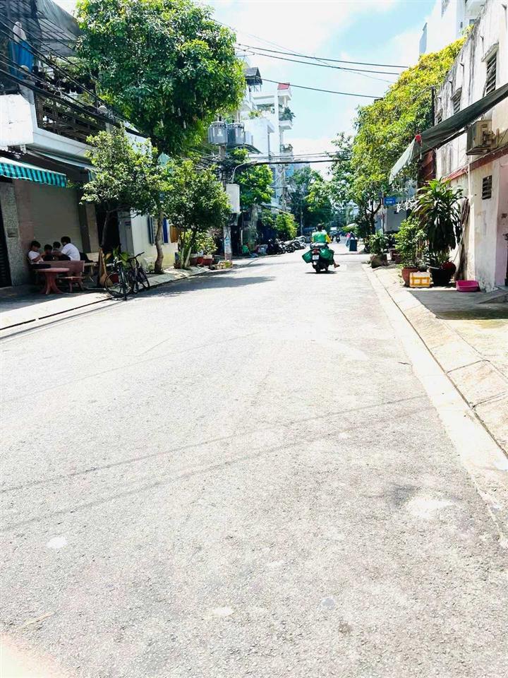 Bán nhà mtnb đường nguyễn trường tộ, p. tân thành (dt 8.2mx17m) đúc 3,5 tấm nhà mới