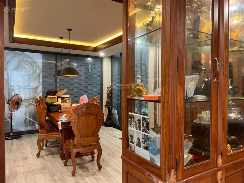 Giảm giá 1 tỷ  bán nhà hxh 8m bờ bao tân thắng, dt 8mx16m, đúc 5 tấm mới, dtsd 600m2