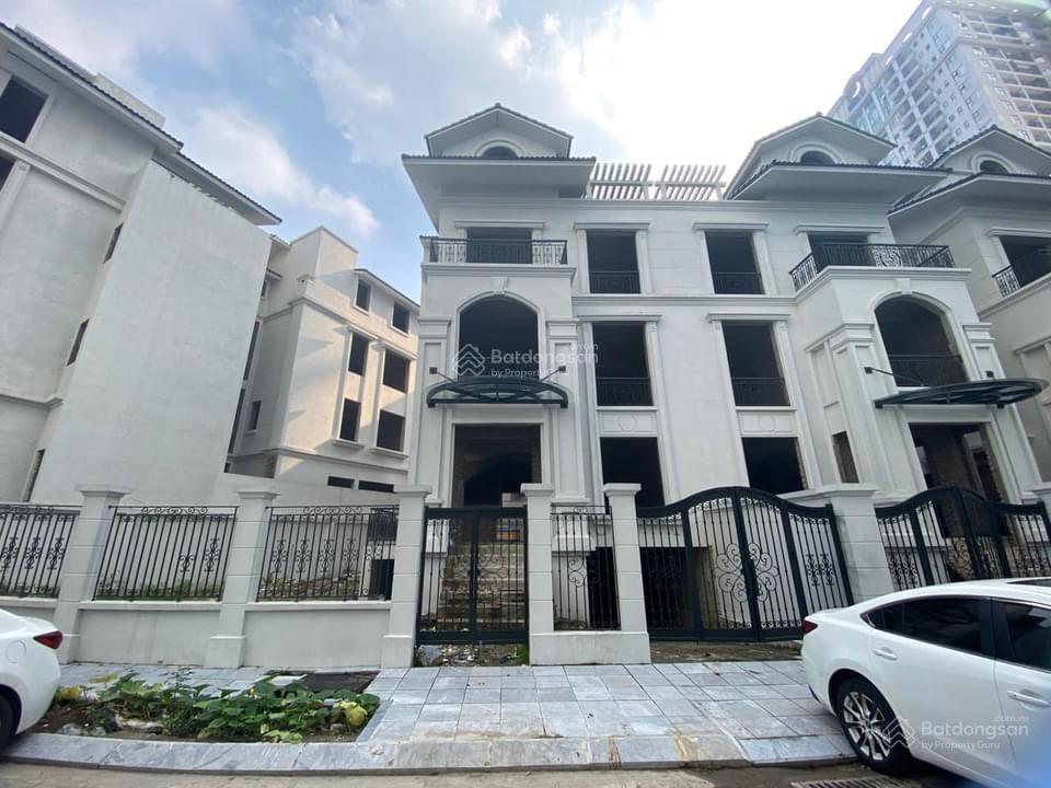 Bán căn lk dãy louis 8 hướng bắc dự án louis hoàng mai giá chỉ 3x tỷ.  0981 311 ***