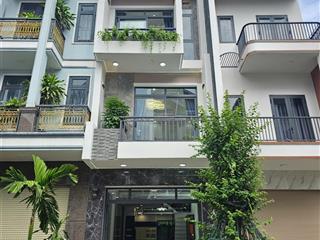 Nhà hoàn công 4tỷ800, nhà 1 trệt 2 lầu đầy đủ nội thất kdc gần ngã tư miếu ông cù, thuận an