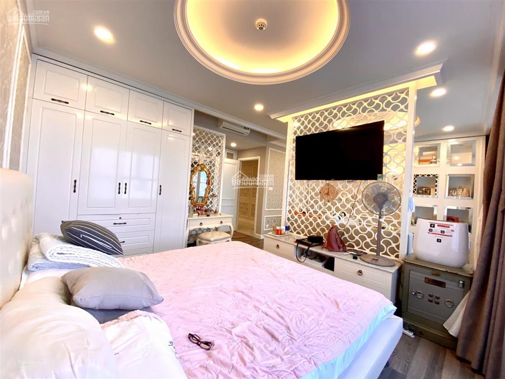 Bán căn hộ 2 pn, 2 wc lầu thấp, giá gộp, view nội khu, hỗ trợ bank.  0938 371 ***
