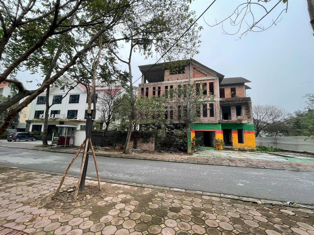Chính chủ bán biệt thự 300m2 tại khu đô thị sài đồng, long biên, hà nội