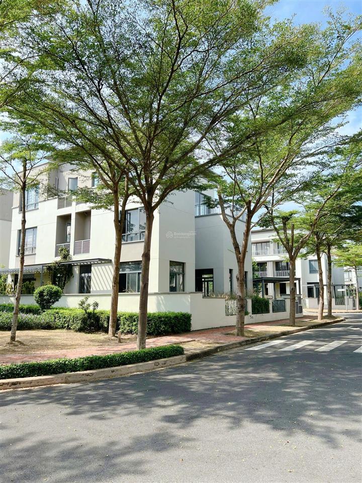 Ngộp bank cần bán gấp biệt thự song lập 8,6 tỷ