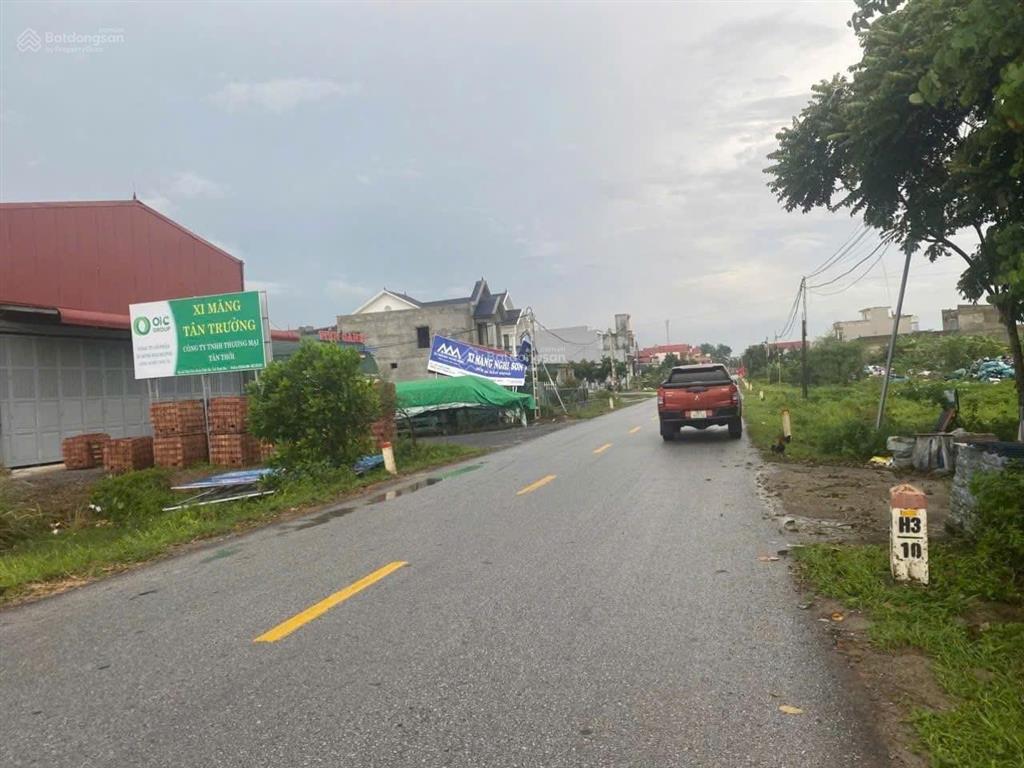 Cần vốn kinh doanh, cần bán nhanh lô đất tỉnh lộ 515, đối diên cây xăng, ở và kinh doanh đều tốt.
