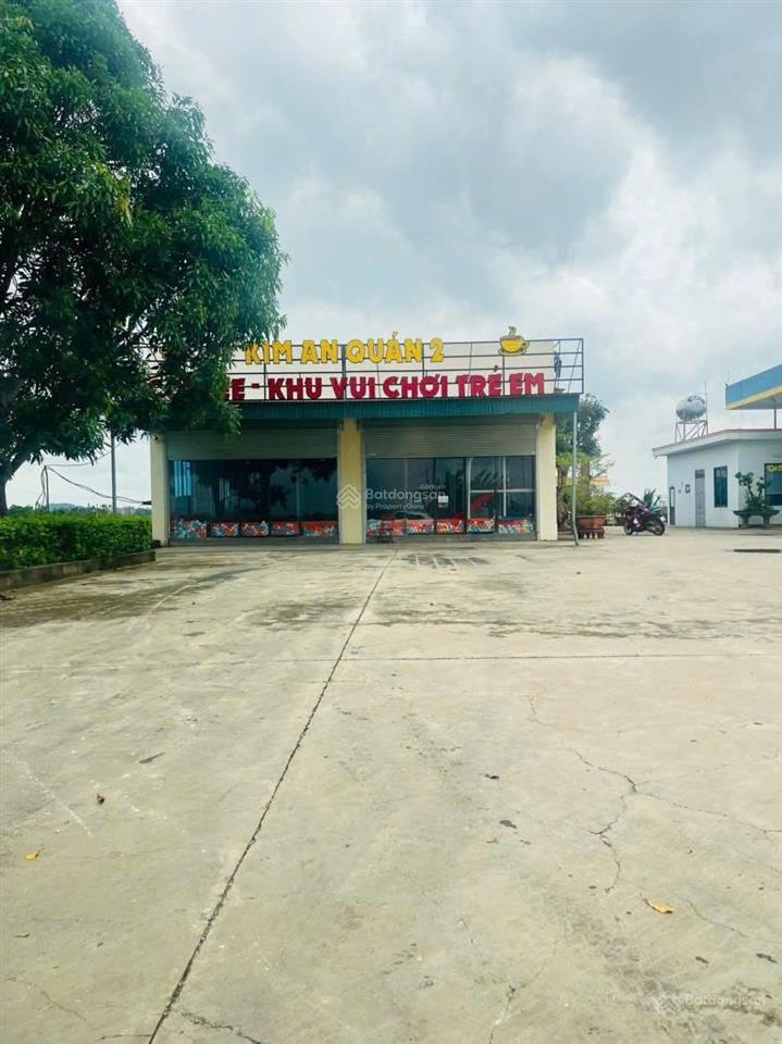 Cần vốn kinh doanh, cần bán nhanh lô đất tỉnh lộ 515, đối diên cây xăng, ở và kinh doanh đều tốt.
