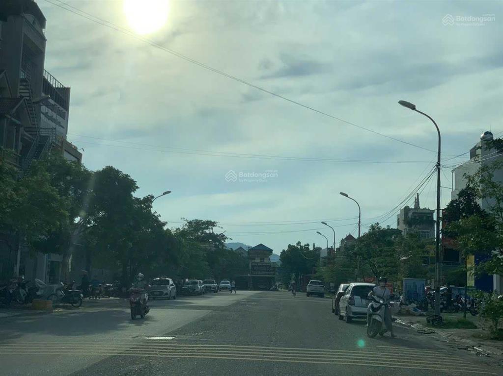 Chính chủ bán thửa đất kinh doanh tại khu đô thị sóc sơn hn dt 130m2 mt 5m lô góc   0973 466 ***