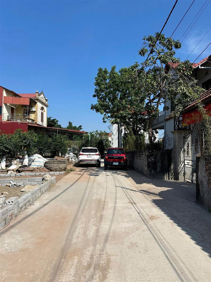 Ngoài 3tỷ sở hữu 59m tại văn giang đường ô tô tránh