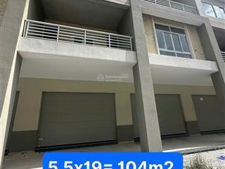 Chính chủ bán lỗ căn góc 2mt nhà 4 tầng ngay mặt tiền đồng khởi thành phố mới  bình dương