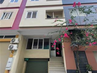 Bán căn nhà 2 mt lý thái tổ kế bên trung tâm thương mại thế giới tp mới bình dương, giá 6 tỷ5