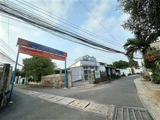 Mình chính chủ bán lỗ lô góc 2 mặt tiền đất gần chợ chánh mỹ  thủ dầu một, giá 2 tỷ980