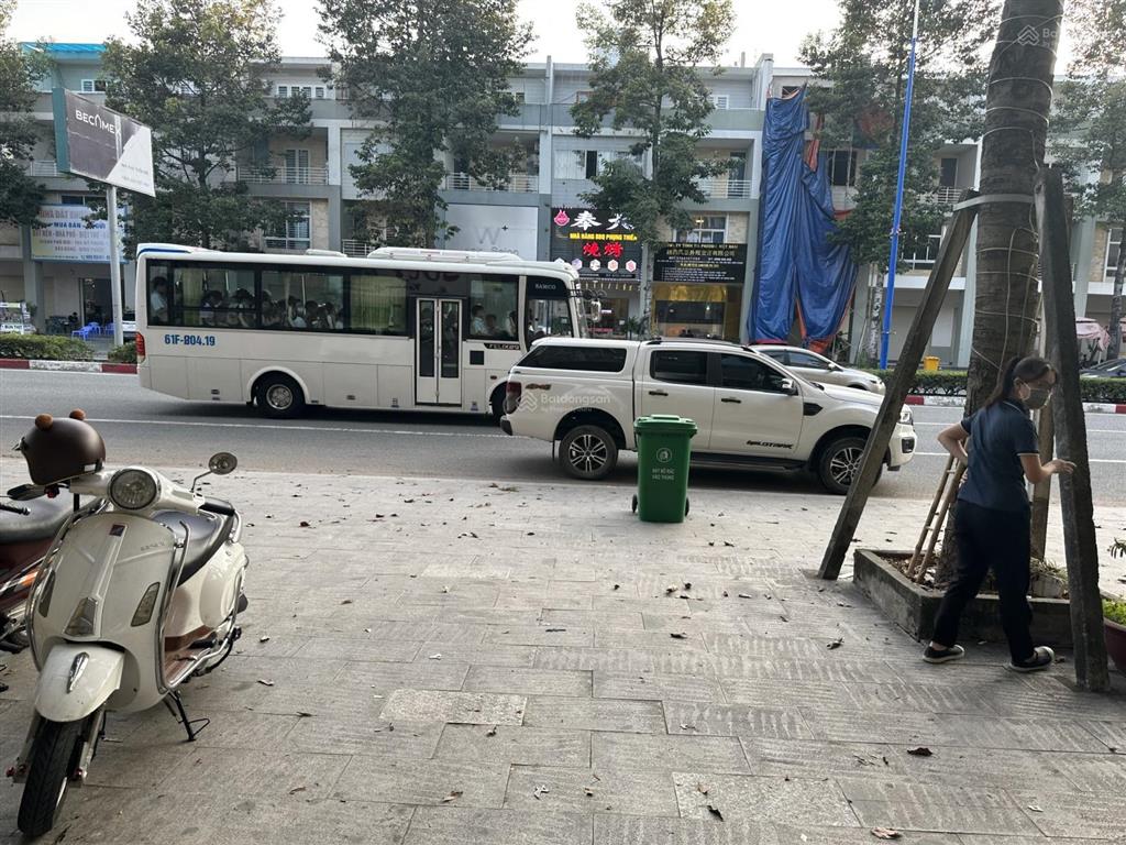 Chính chủ bán căn nhà mt chính lý thái tổ, tp mới bình dương giá 11 tỷ đã hoàn thiện cho thuê 40tr