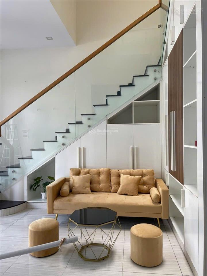 Bán căn nhà 3 tầng góc giữa full nội thất  dự án biconsi phú mỹ đang có hđ thuê 15tr/tháng