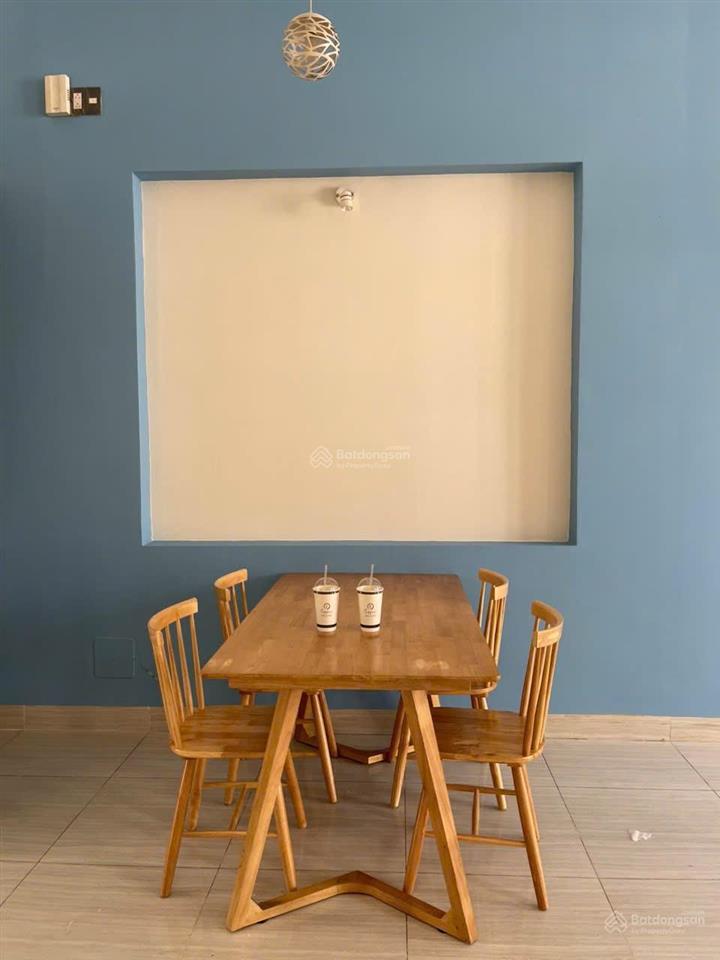 Bán căn nhà 3 tầng góc giữa full nội thất  dự án biconsi phú mỹ đang có hđ thuê 15tr/tháng