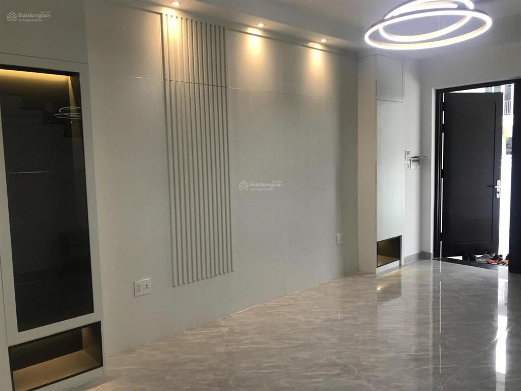 Bán căn nhà 3 tầng suncasa hoà phú full nội thất  tp mới bình dương( nay hcm ). giá 3,5 tỷ