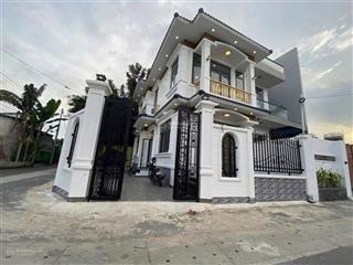 Chính chủ cần bán biệt thự mới 100% siêu đẹp tại tp thủ dầu một, bình dương giá chỉ 3 tỷ9