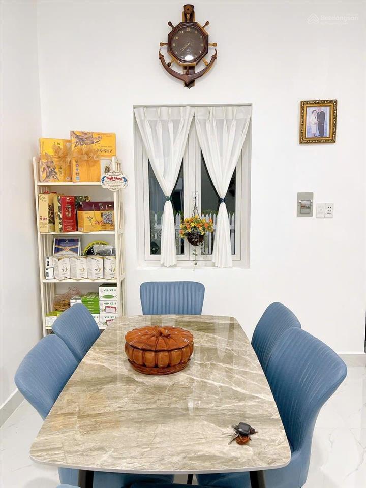 Bán nhà mt đường số 10 kinh doanh hiệp thành 3  phú lợi  thủ dầu một  bình dương .