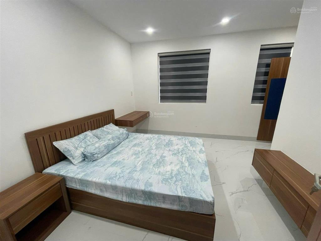 Tôi cần bán căn nhà 3 tầng full nội thất  khu suncasa central vsip 2 đang có hđ cho thuê 14tr