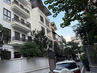 Bán đất vườn đào lạc long quân  tây hồ 176m2 mt11m  giá 99 tỷ