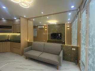 Bán nhà tập thể lô góc  full nội thất  2 mặt thoáng  2pn  trung tâm láng hạ !