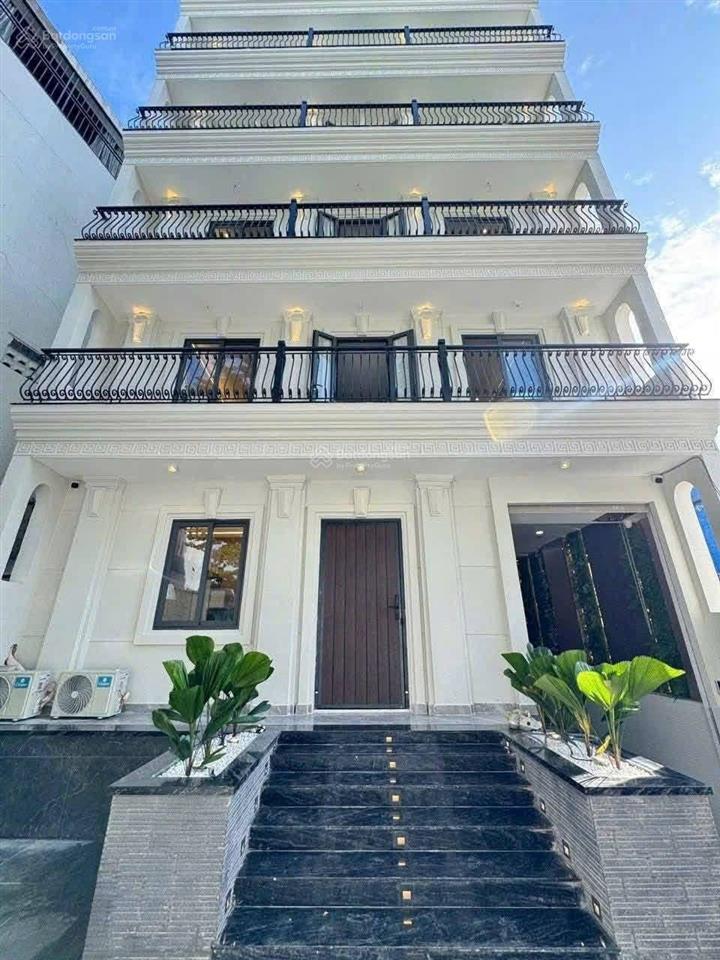 Bán tòa nhà chdv 40 phòng doanh thu hiện đang khoáng 2 tỷ/ năm