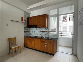 Cần cho thuê căn hộ thuận việt q11 diện tích 61m2, 2 phòng ngủ, 1wc có máy lạnh , rèm , máy