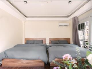 Cho thuê khách sạn 12 phòng phố cổ ngay gần hồ gươm, dt 100m2 x 5 tầng  mt 4.5m  full đồ