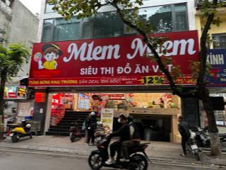 Cho thuê nhà mặt phố đội cấn, dt 250m2 x 2 tầng, mt 10m, giá 150tr. hợp làm ngân hàng, siêu thị,...