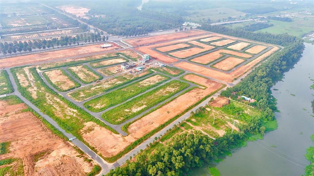 Bán shophouse nhà phố liên kế the oasis riverside giá từ 3.250 tỷ, ân hạn gốc lãi 24 tháng